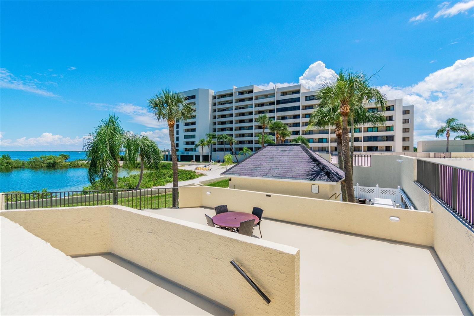 GULF ISLAND BEACH TENNIS - Residential