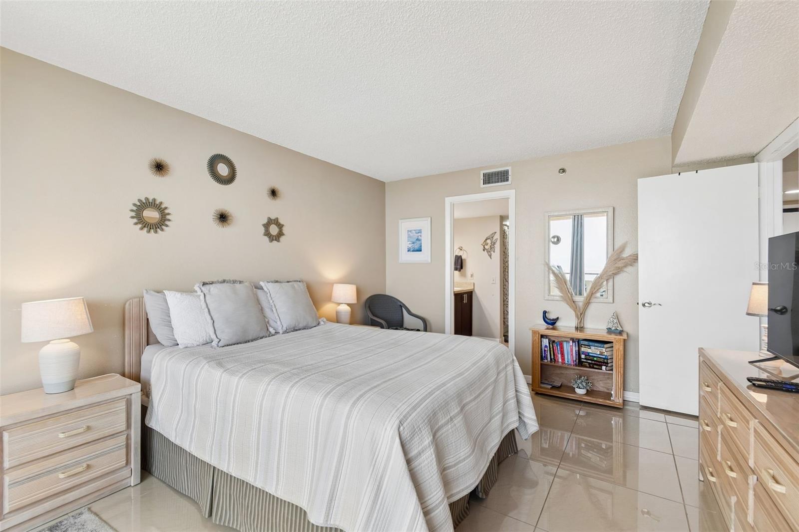 GULF ISLAND BEACH TENNIS - Residential