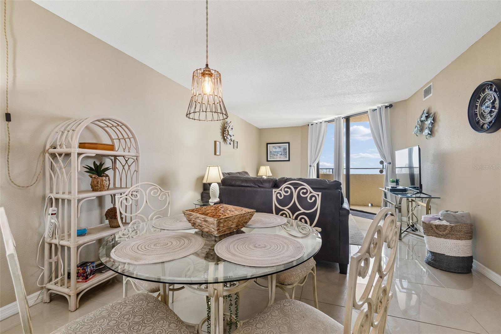 GULF ISLAND BEACH TENNIS - Residential