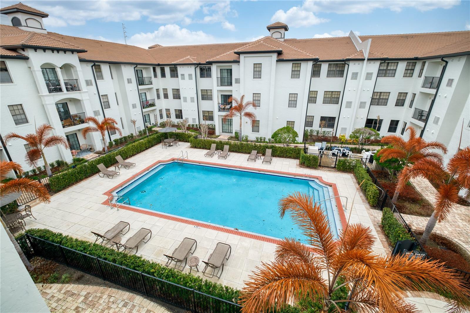 REGISTRY/MICHIGAN PARK CONDO - Residential Lease