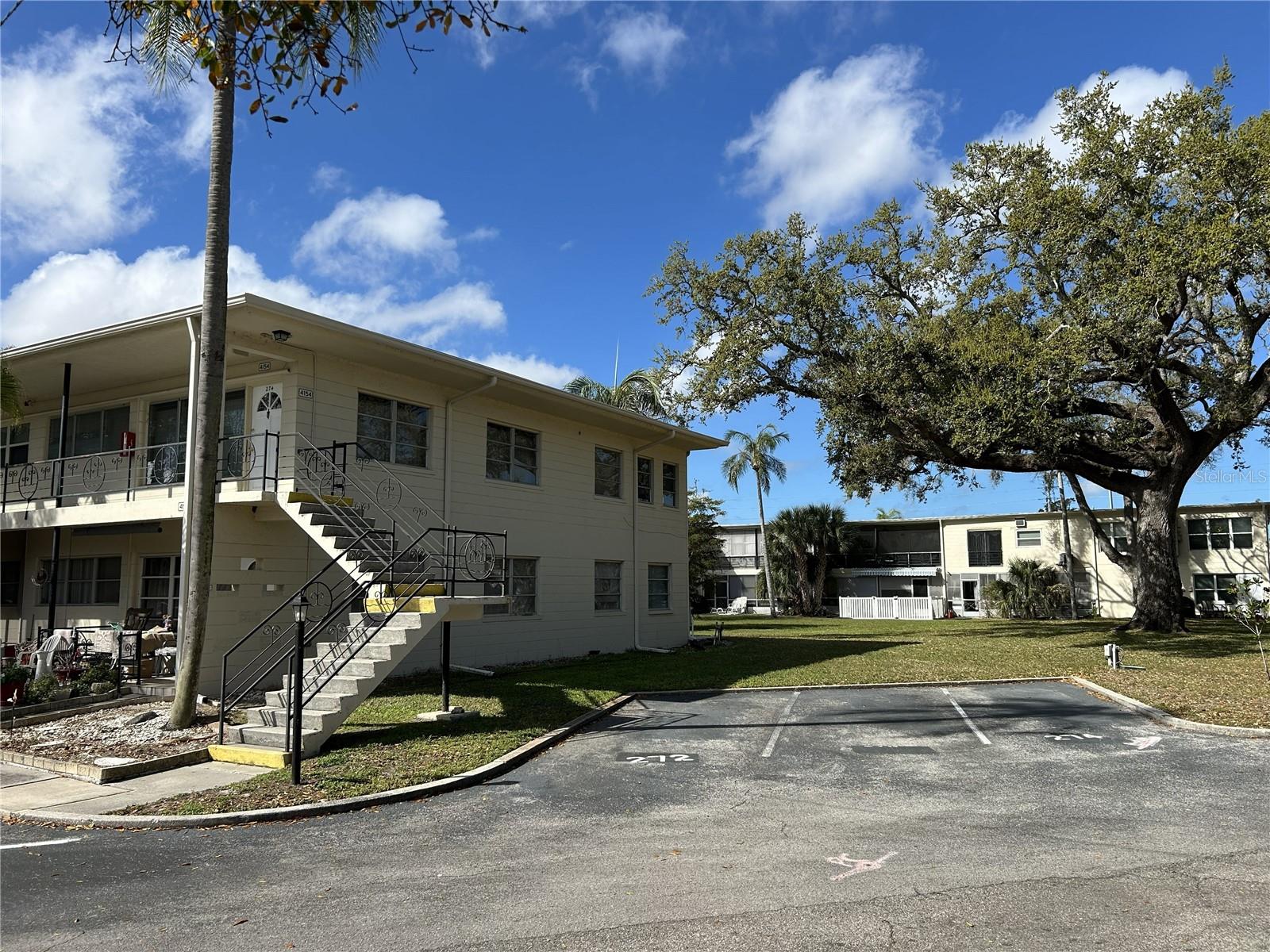CLEARVIEW OAKS BLDG 7 - Residential