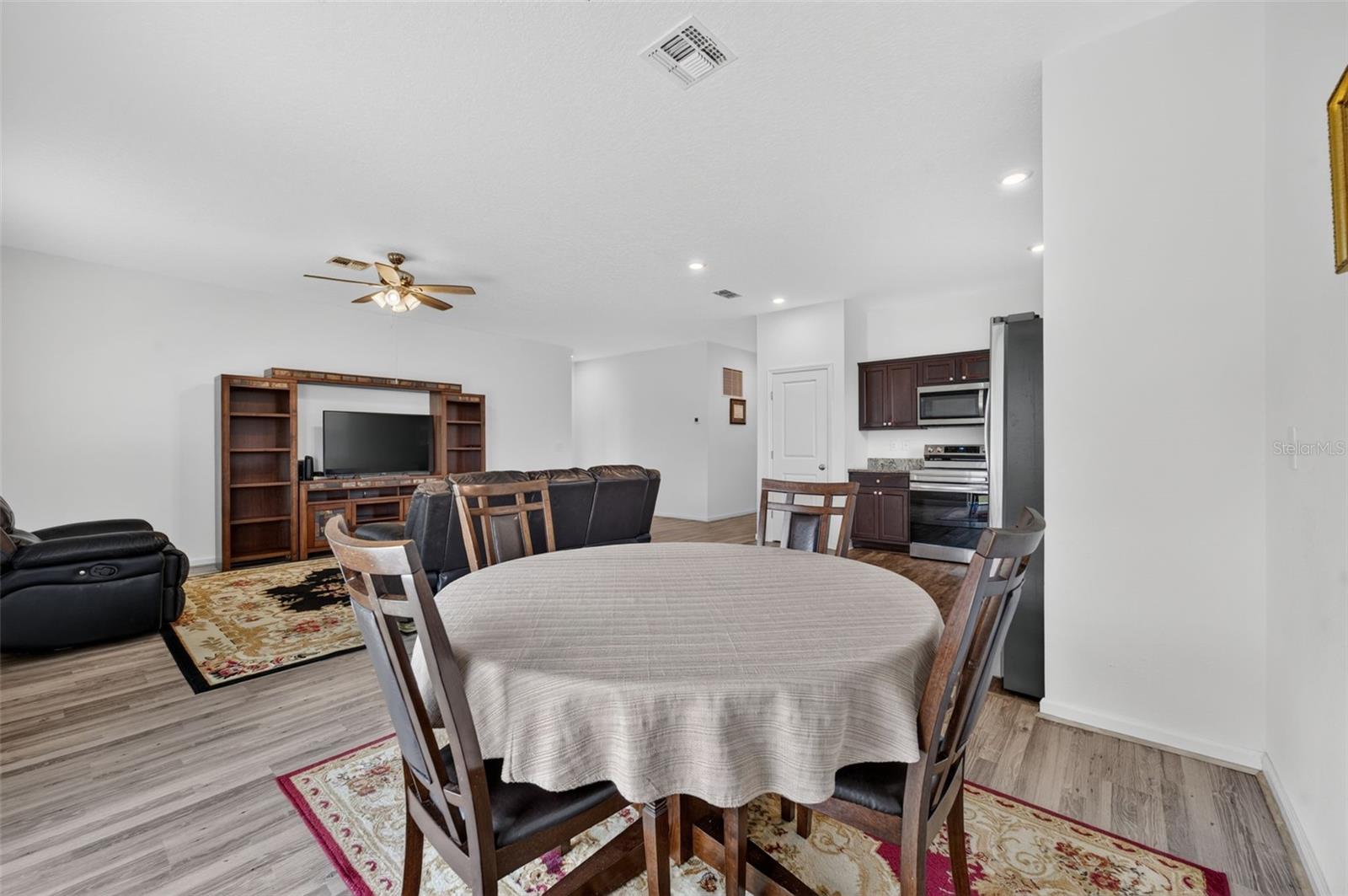 CHERRY LAKE LANDING - Residential