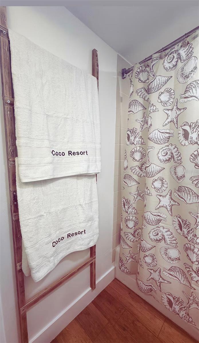 DAYTONA BEACH RESORT & CONFER - Residential