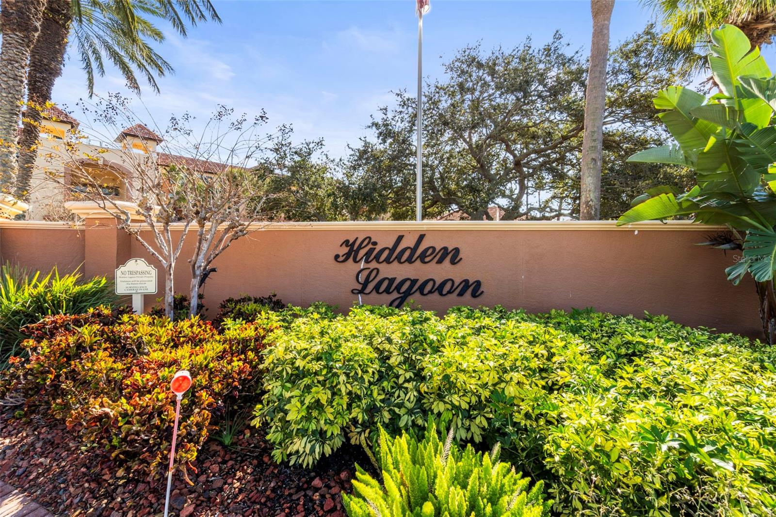 HIDDEN LAGOON AT ARROWHEAD POINT - Residential