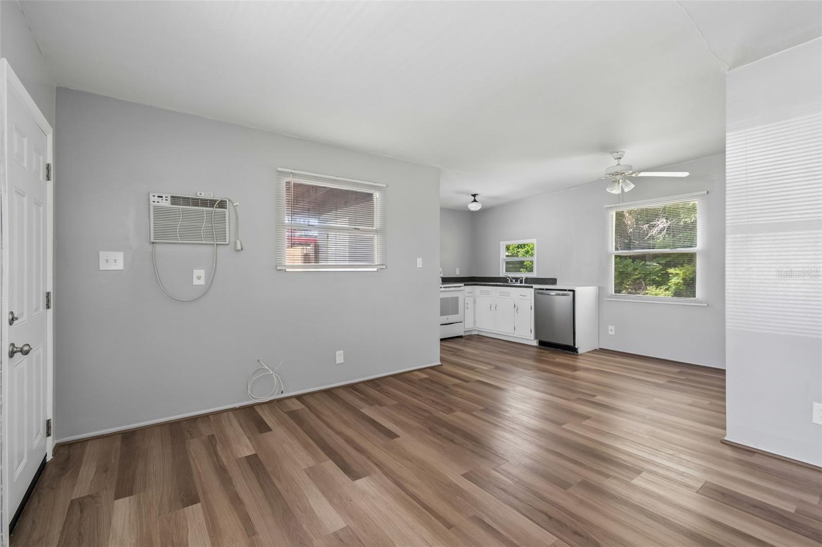ORANGE LAKE VILLAGE 2 - Residential