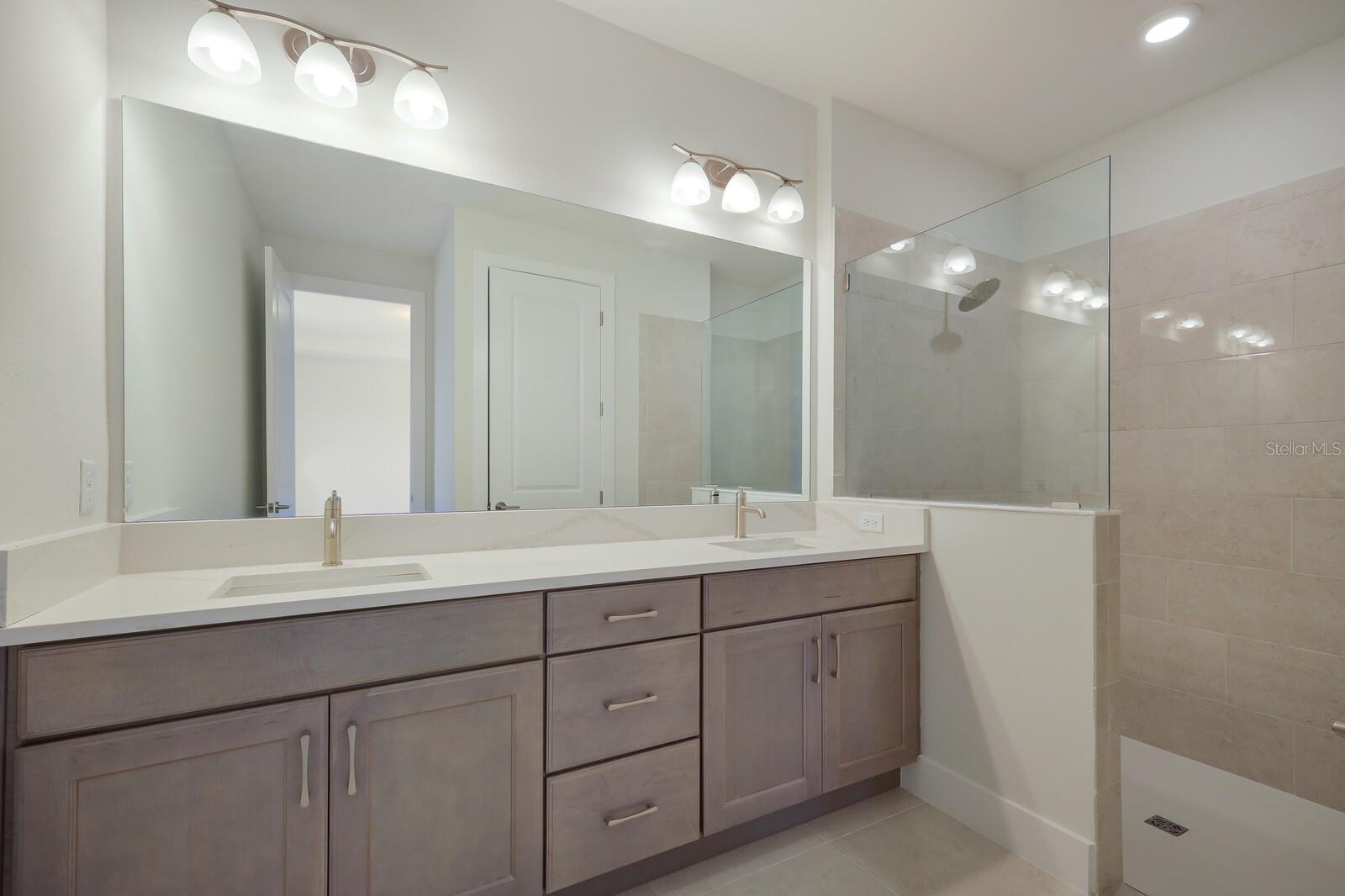 AQUA LAGOON TOWNHOMES - Residential