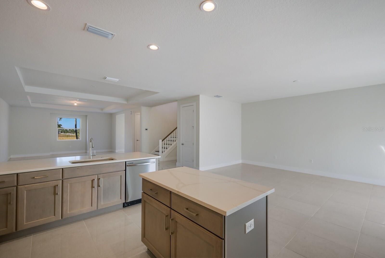 AQUA LAGOON TOWNHOMES - Residential