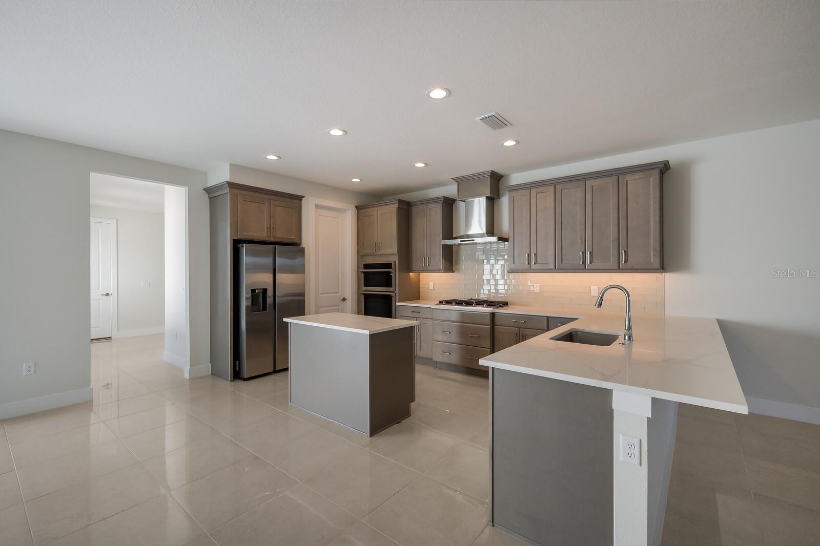 AQUA LAGOON TOWNHOMES - Residential