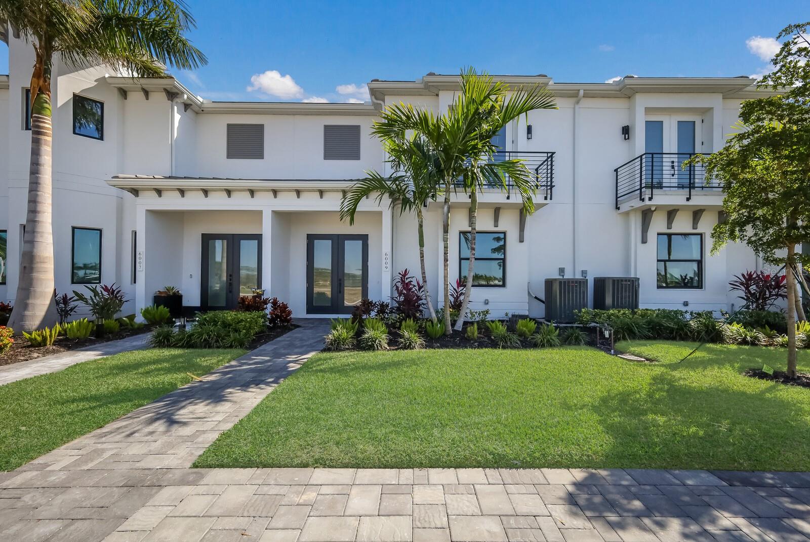 AQUA LAGOON TOWNHOMES - Residential