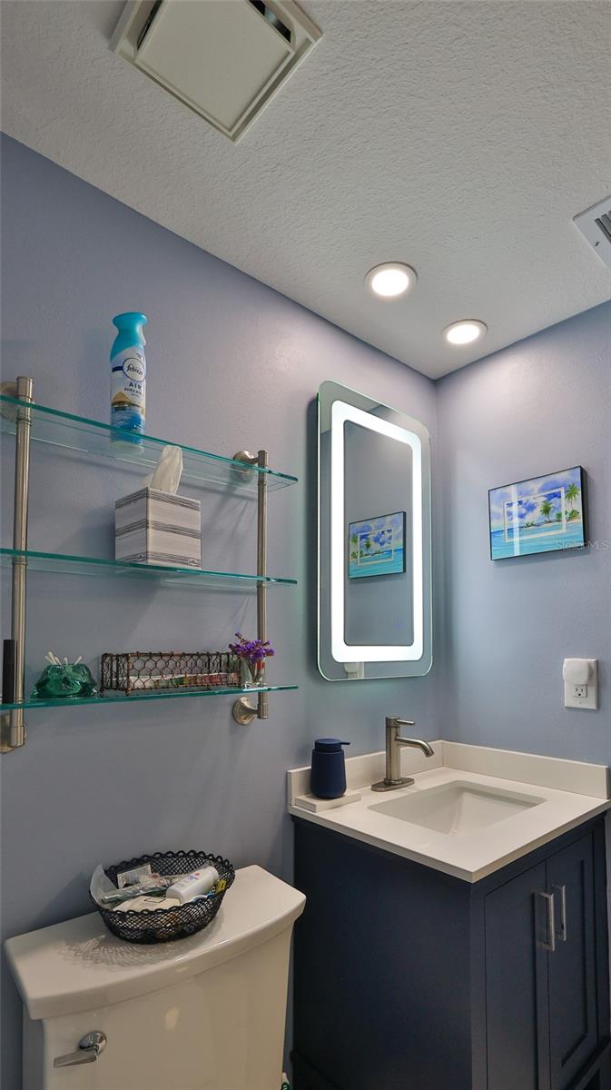CAPTAINS QUARTERS - Residential