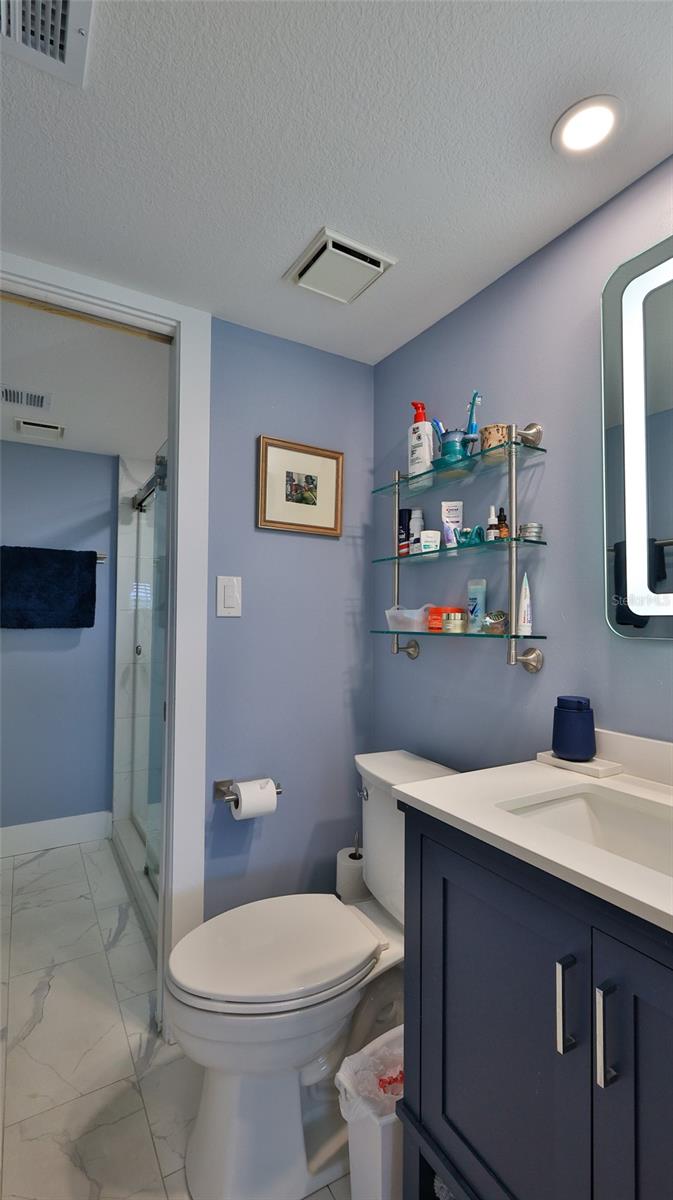 CAPTAINS QUARTERS - Residential