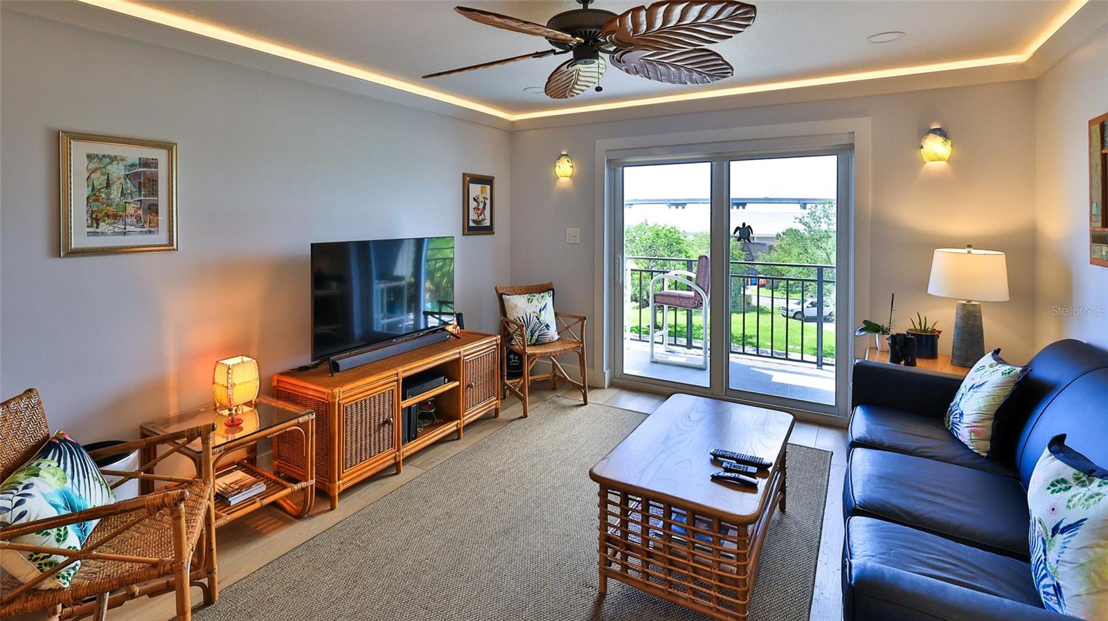 CAPTAINS QUARTERS - Residential