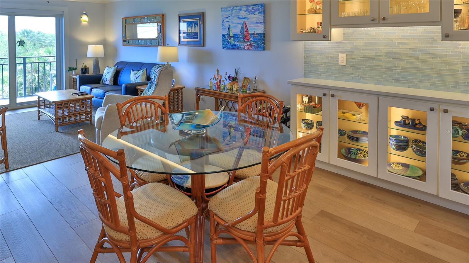 CAPTAINS QUARTERS - Residential