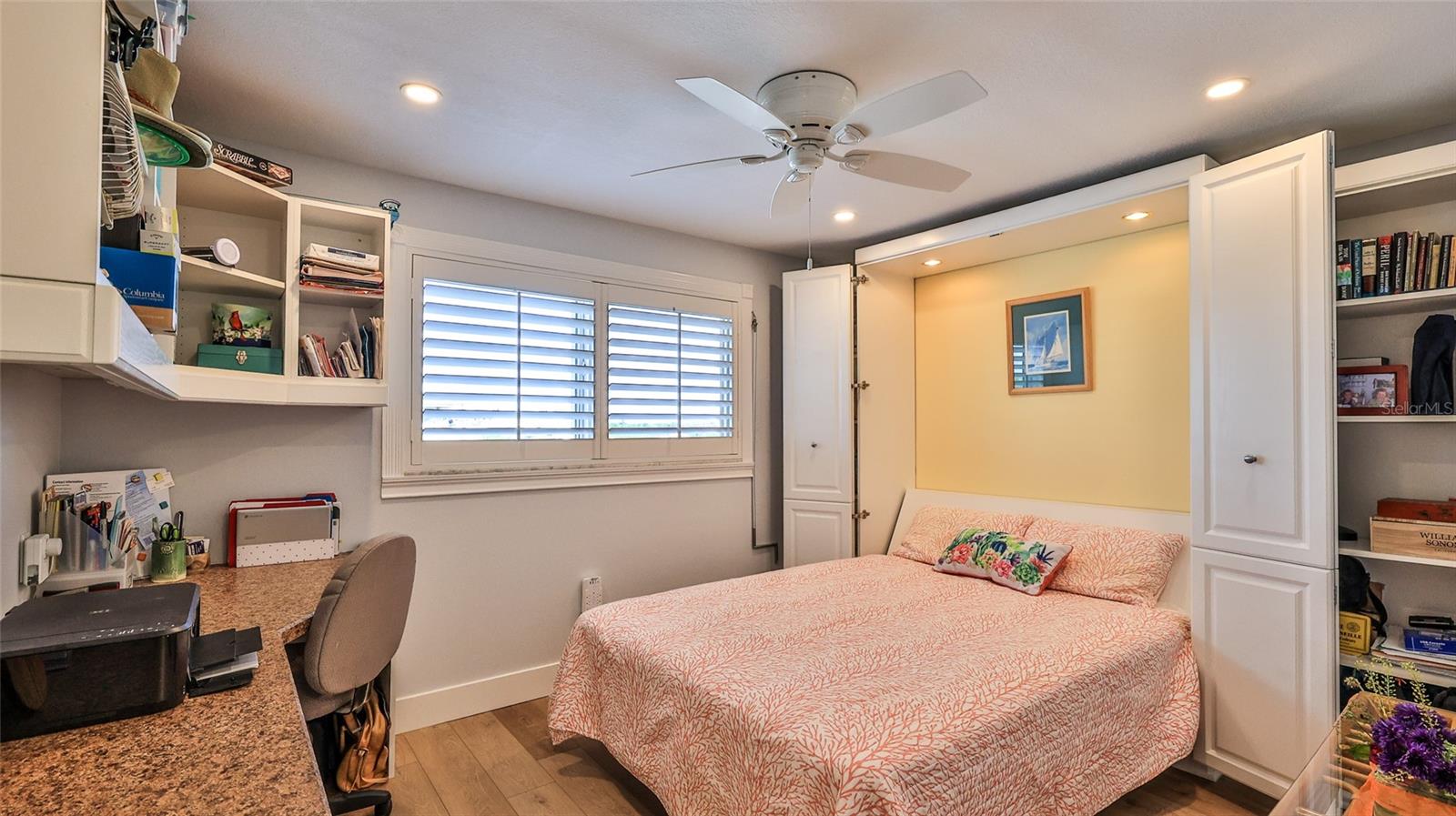 CAPTAINS QUARTERS - Residential