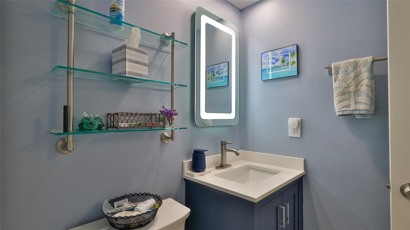CAPTAINS QUARTERS - Residential