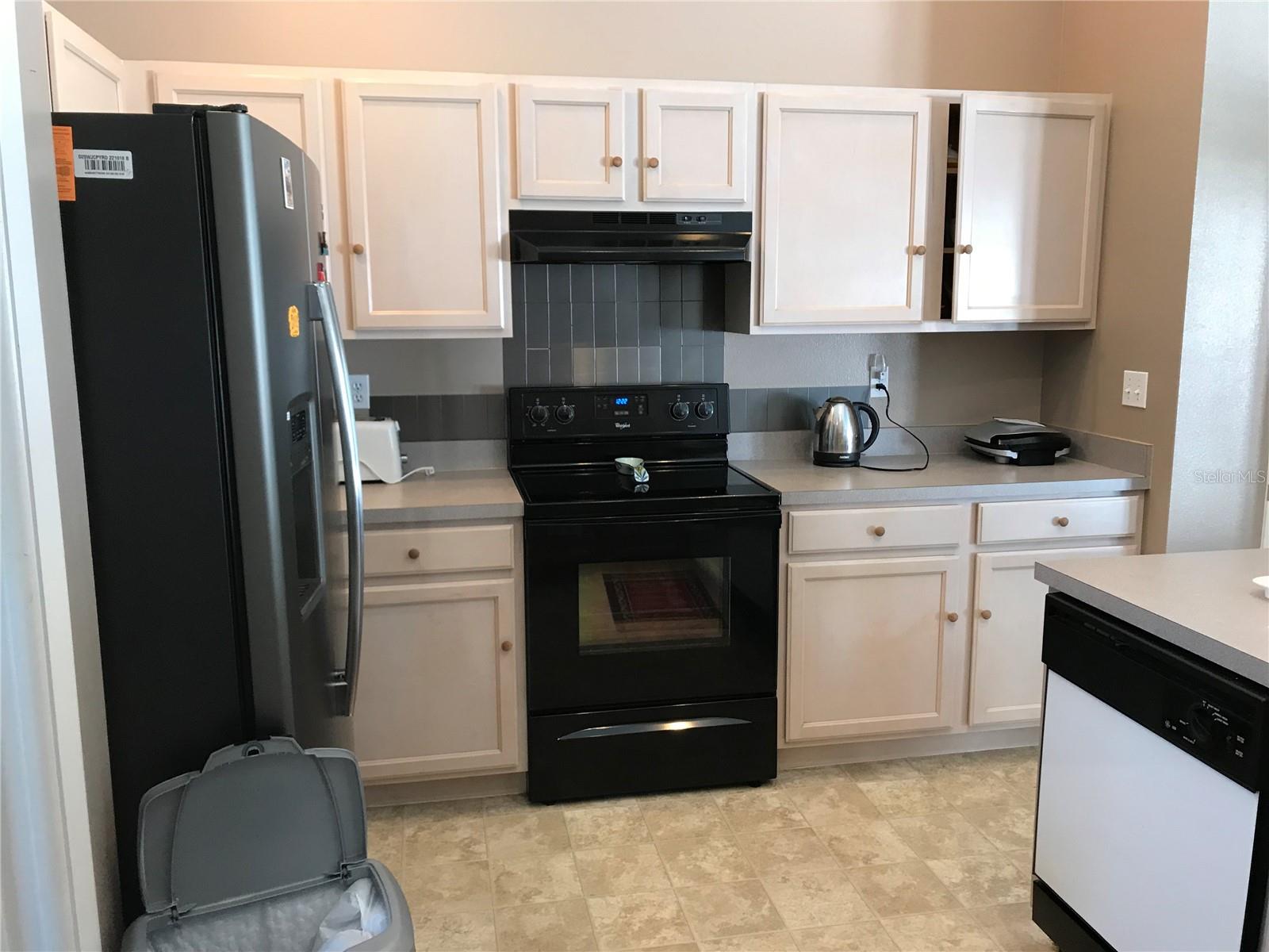 GLENN LAKES PH 1A - Residential Lease
