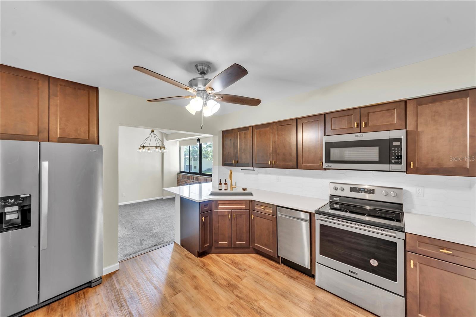CARROLLWOOD VILLAGE PINE LAKE - Residential Lease
