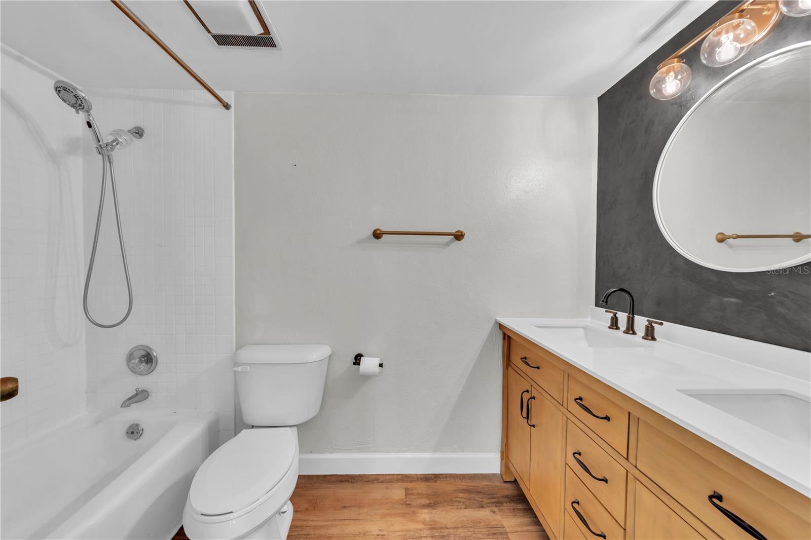 CARROLLWOOD VILLAGE PINE LAKE - Residential Lease