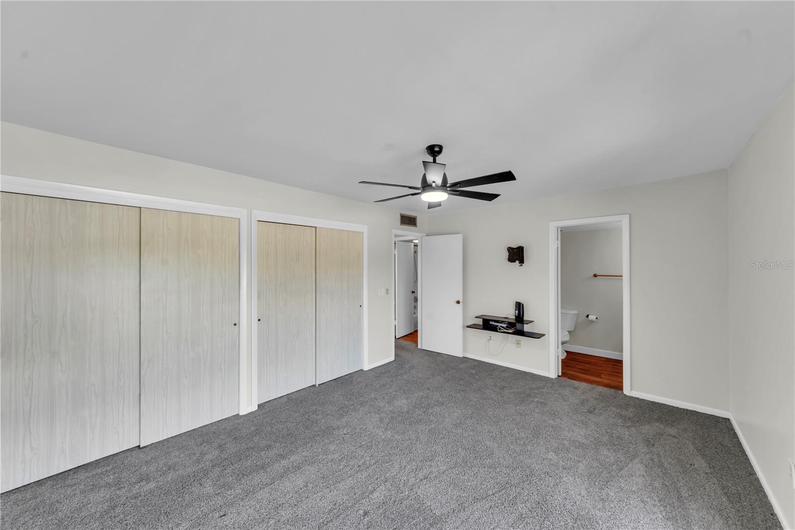 CARROLLWOOD VILLAGE PINE LAKE - Residential Lease