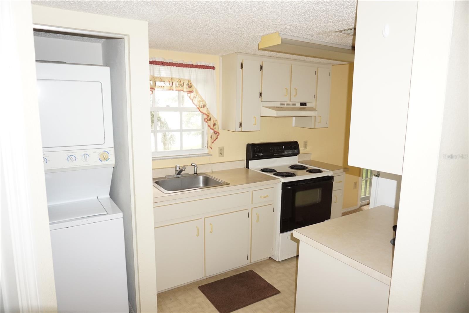 DERBY DOWNS CONDO - Residential