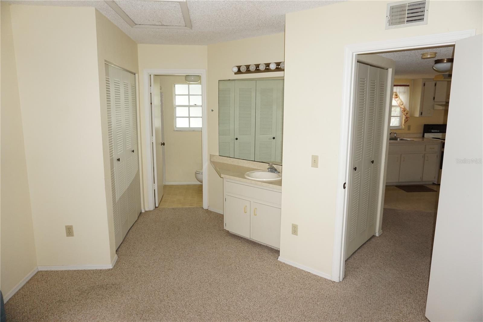 DERBY DOWNS CONDO - Residential