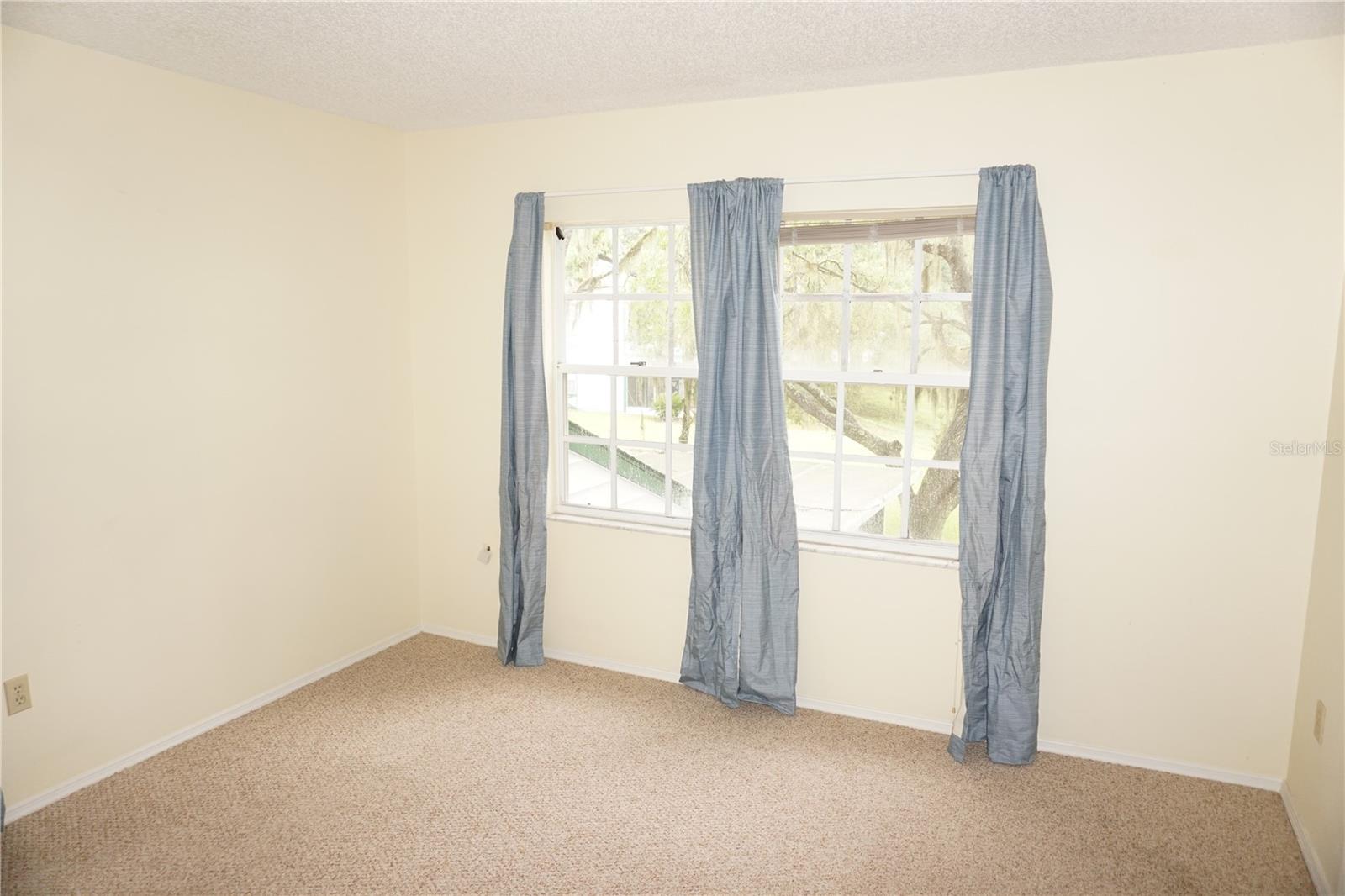DERBY DOWNS CONDO - Residential