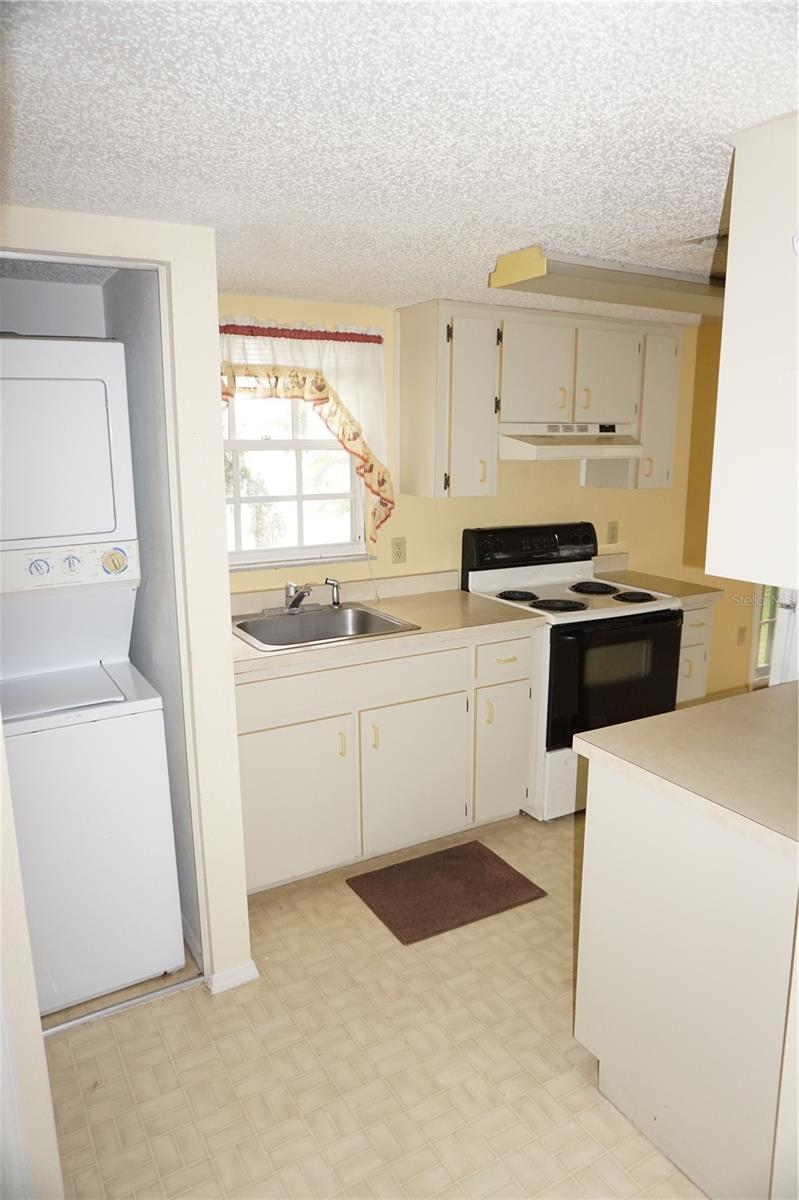 DERBY DOWNS CONDO - Residential