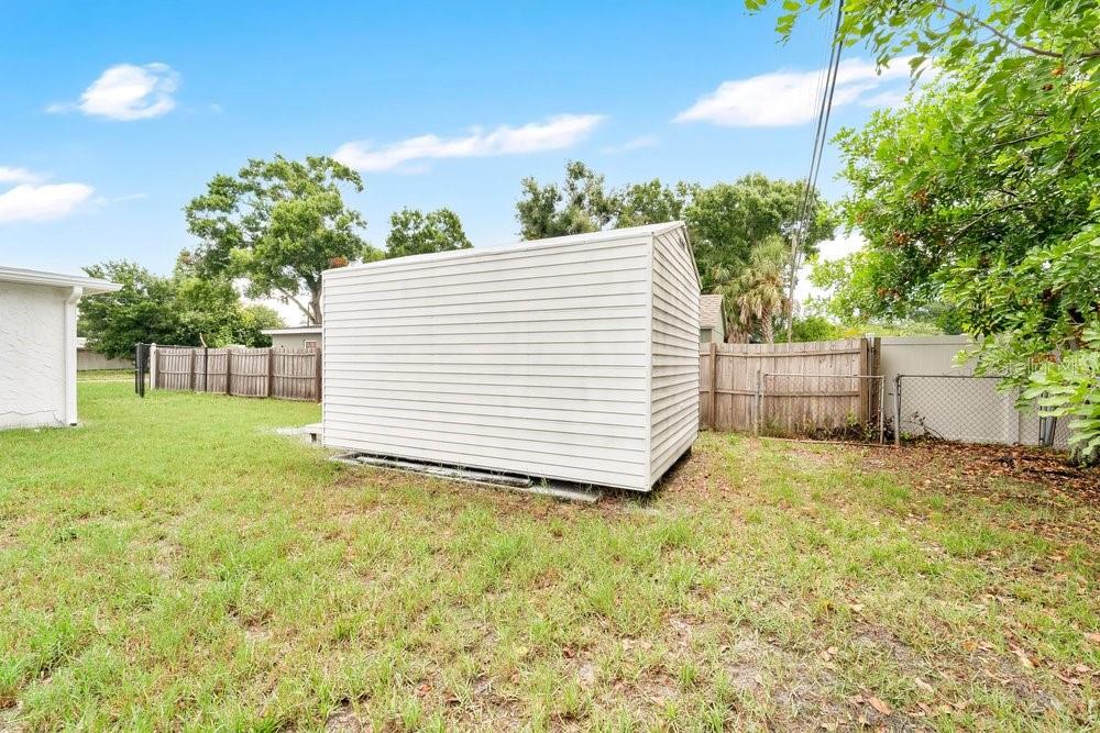 MEADOW LAWN 14TH ADD - Residential