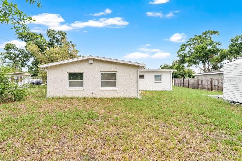 MEADOW LAWN 14TH ADD - Residential