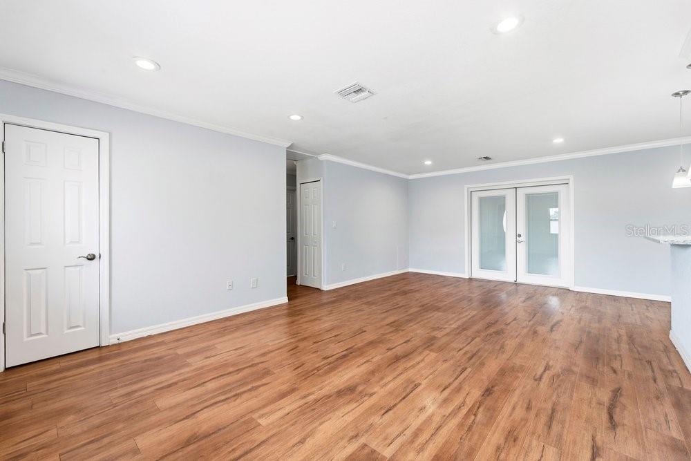 MEADOW LAWN 14TH ADD - Residential