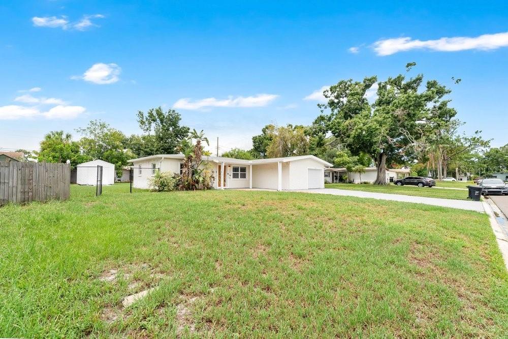 MEADOW LAWN 14TH ADD - Residential