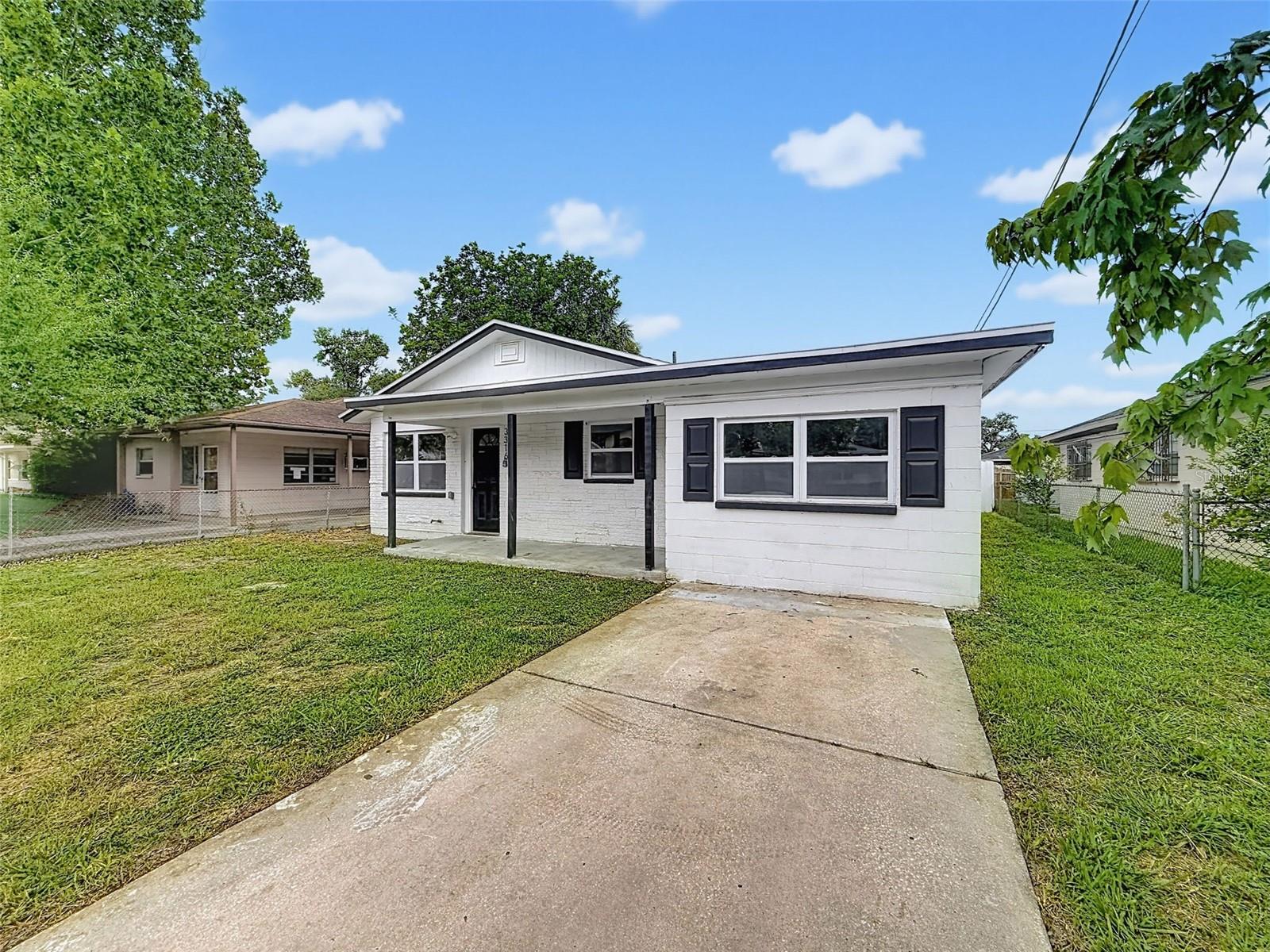 MACFARLANE PARK BLOCKS 11 THRU - Residential Lease
