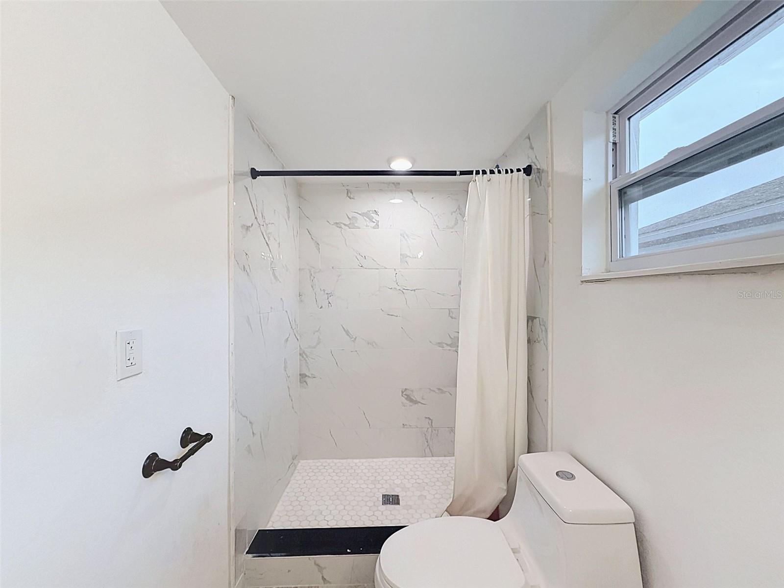 MACFARLANE PARK BLOCKS 11 THRU - Residential Lease