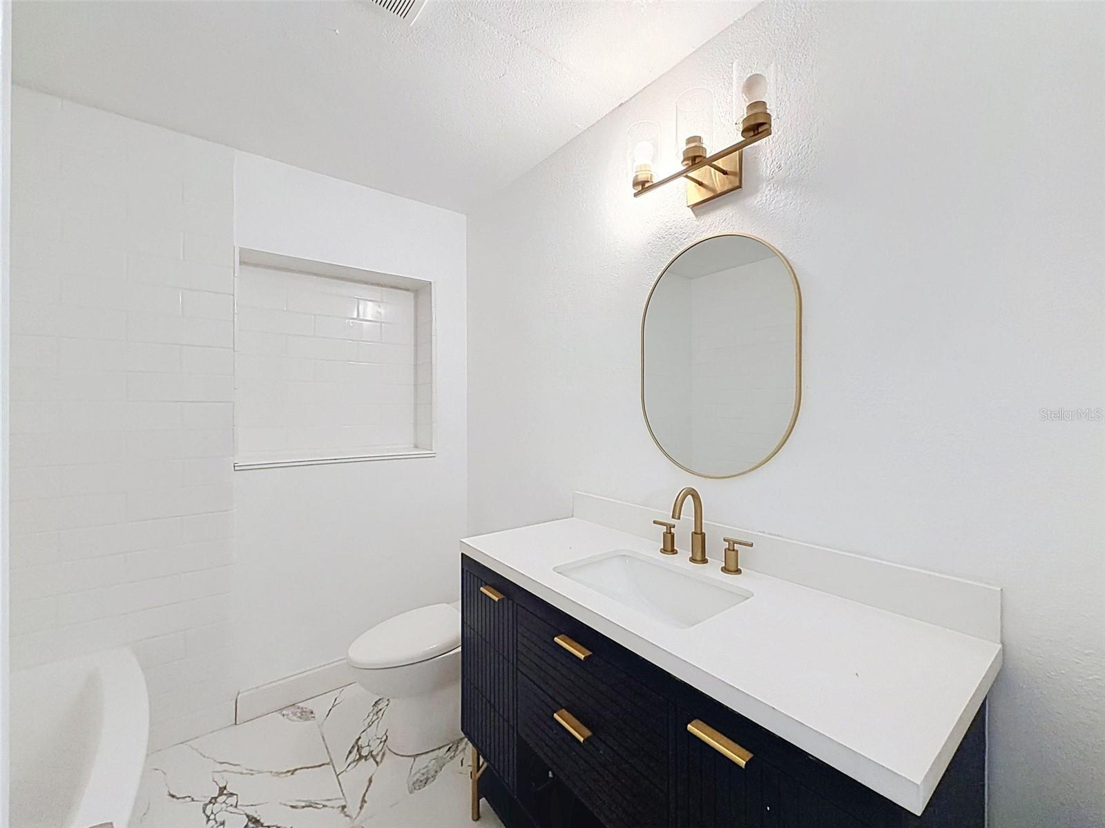 MACFARLANE PARK BLOCKS 11 THRU - Residential Lease