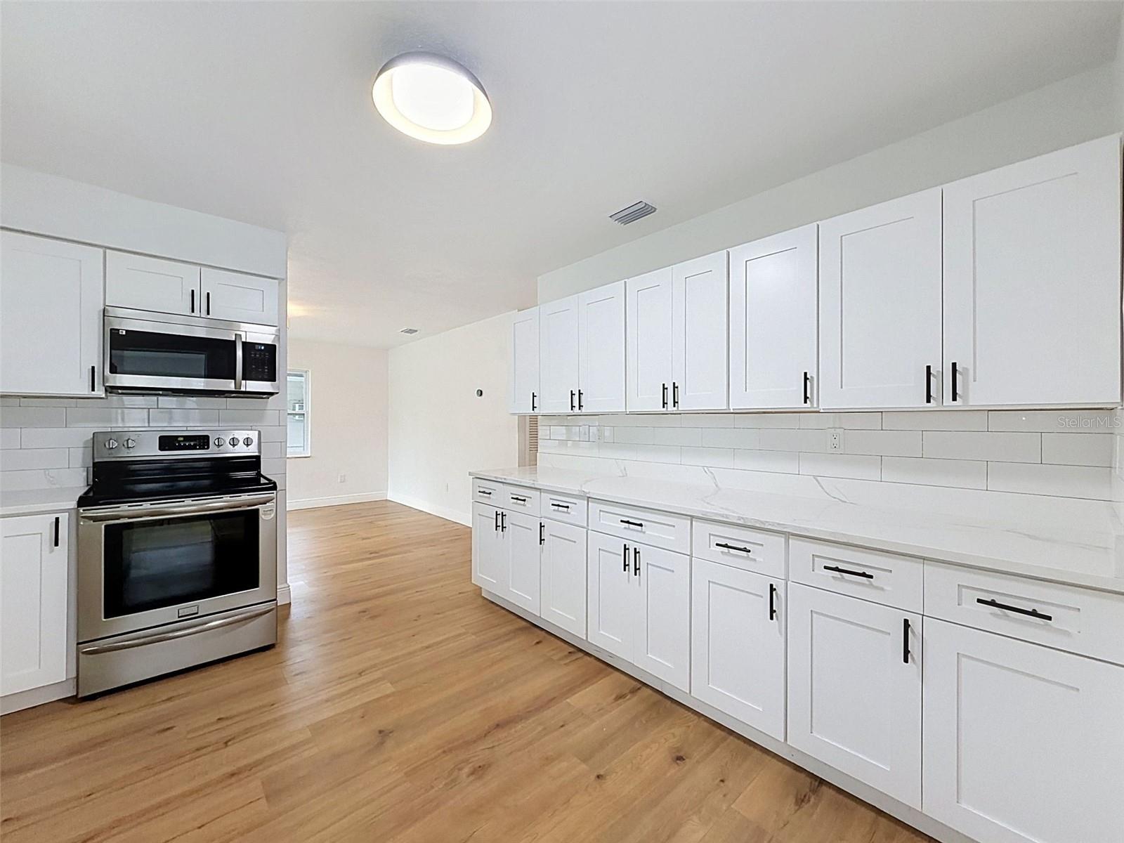 MACFARLANE PARK BLOCKS 11 THRU - Residential Lease