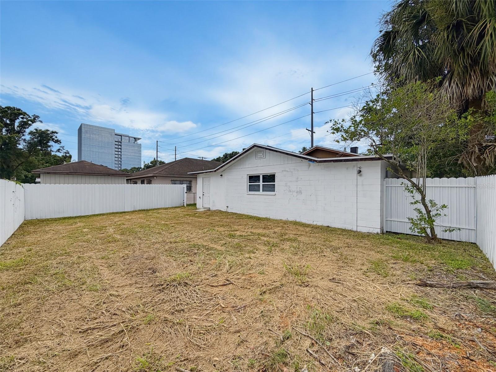 MACFARLANE PARK BLOCKS 11 THRU - Residential Lease