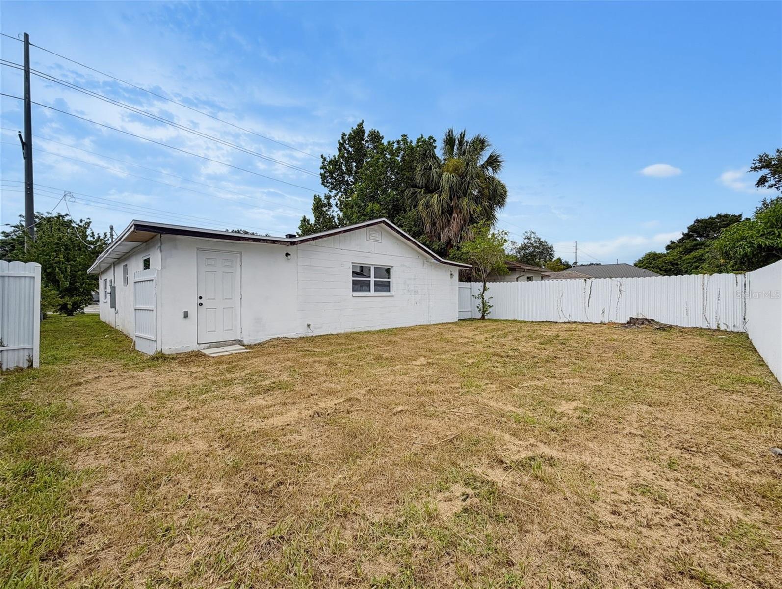 MACFARLANE PARK BLOCKS 11 THRU - Residential Lease
