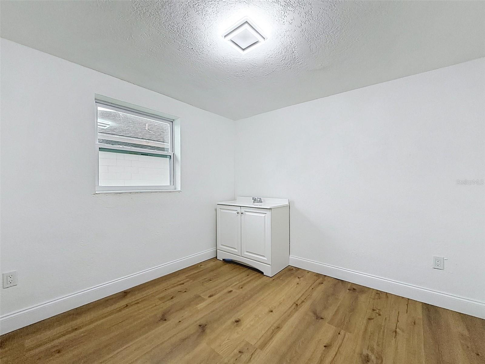 MACFARLANE PARK BLOCKS 11 THRU - Residential Lease