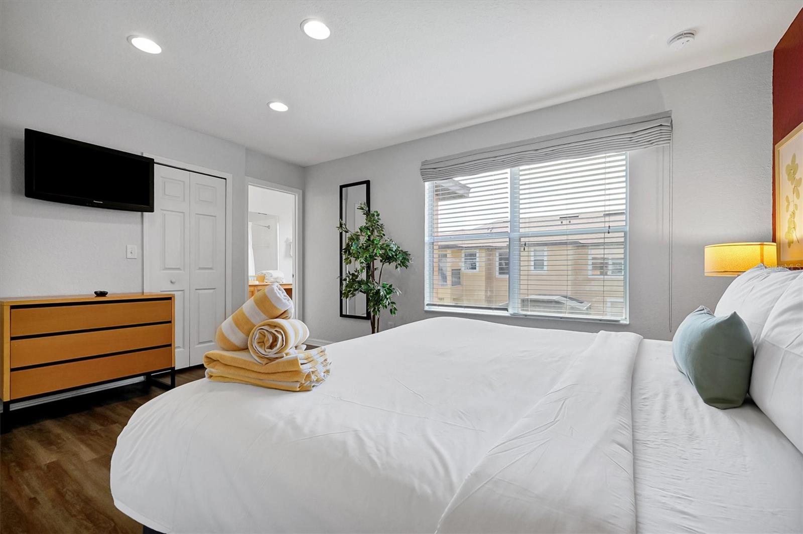 REGAL OAKS AT OLD TOWN - Residential