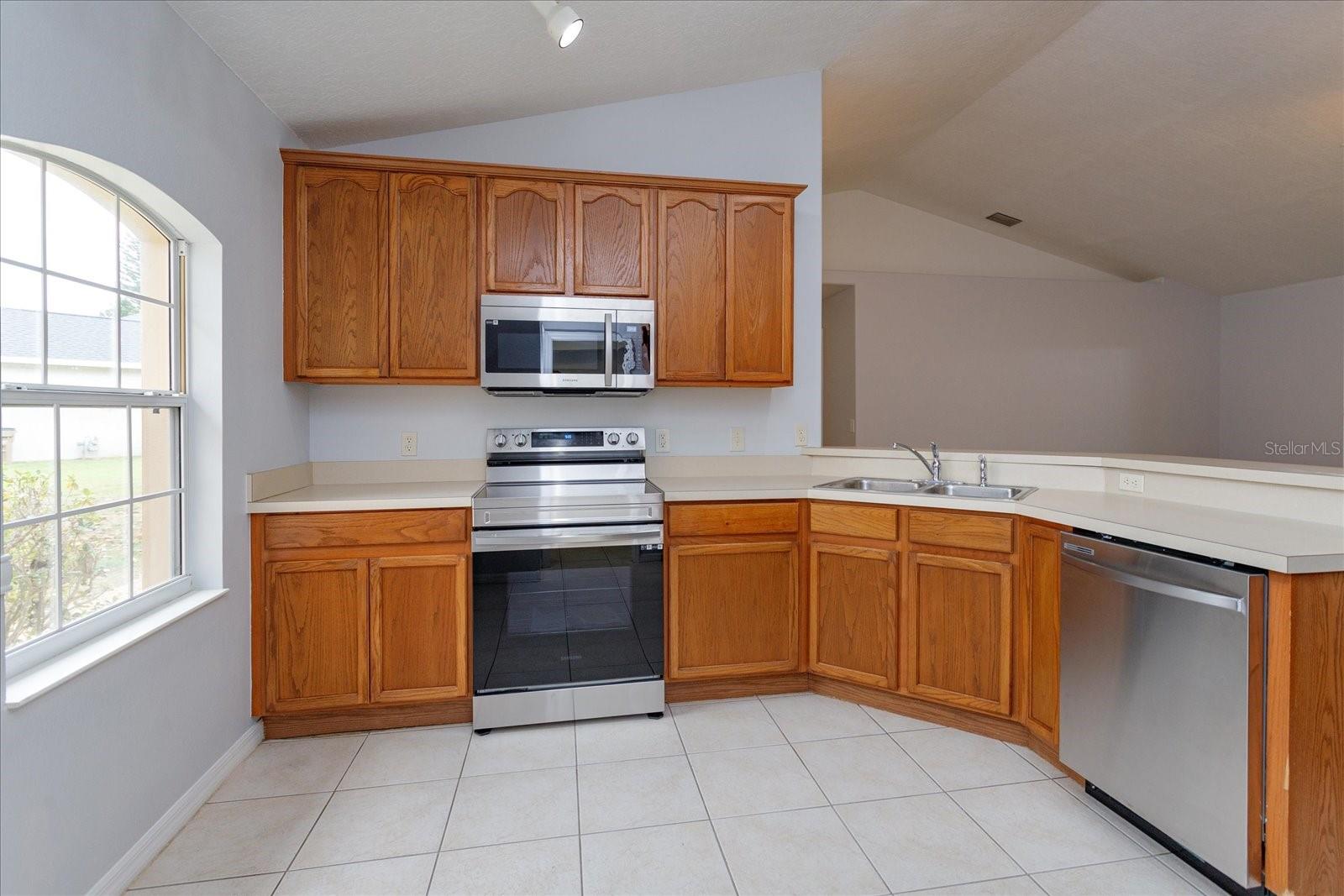 BISCAYNE HEIGHTS PH III SUB - Residential Lease