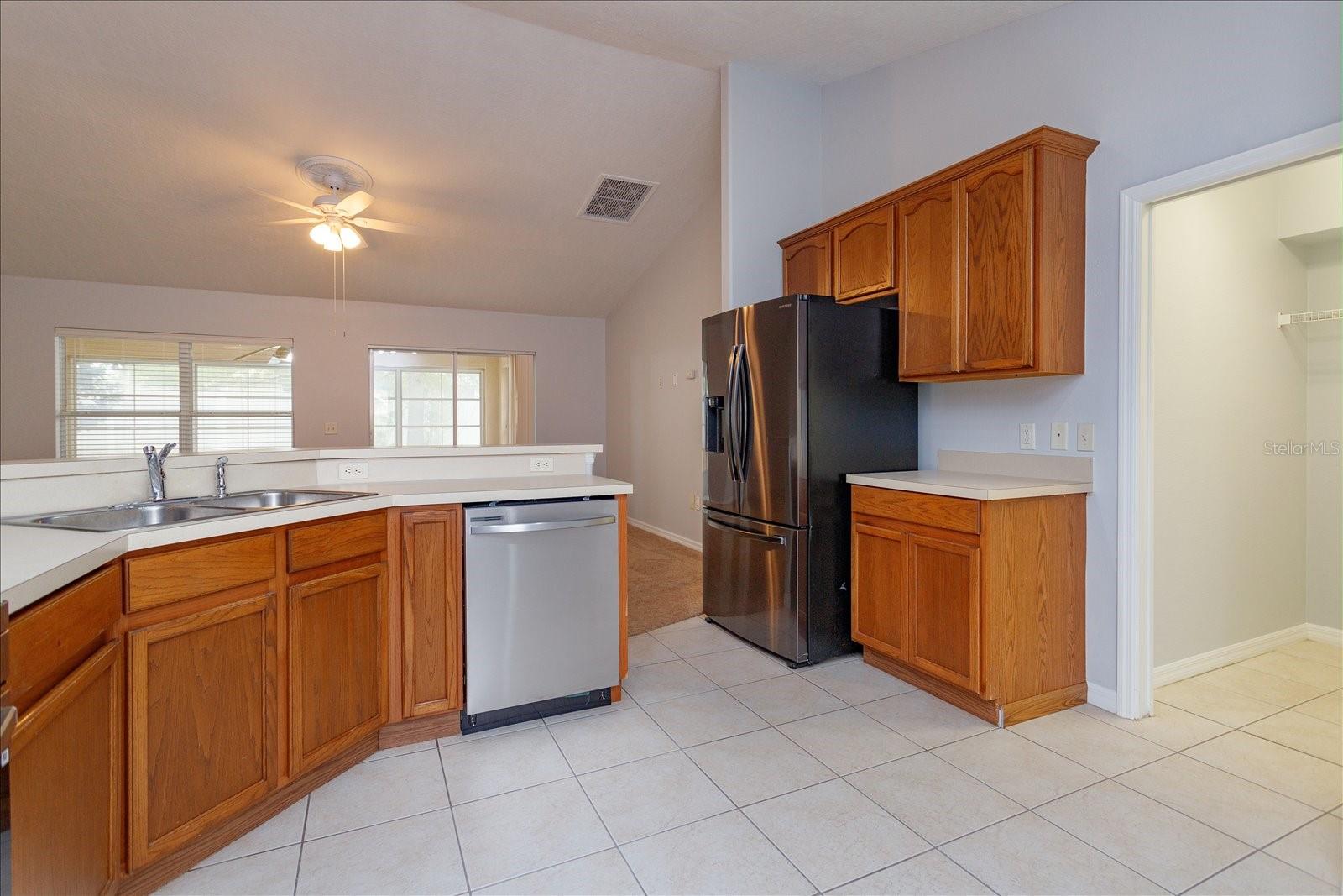 BISCAYNE HEIGHTS PH III SUB - Residential Lease