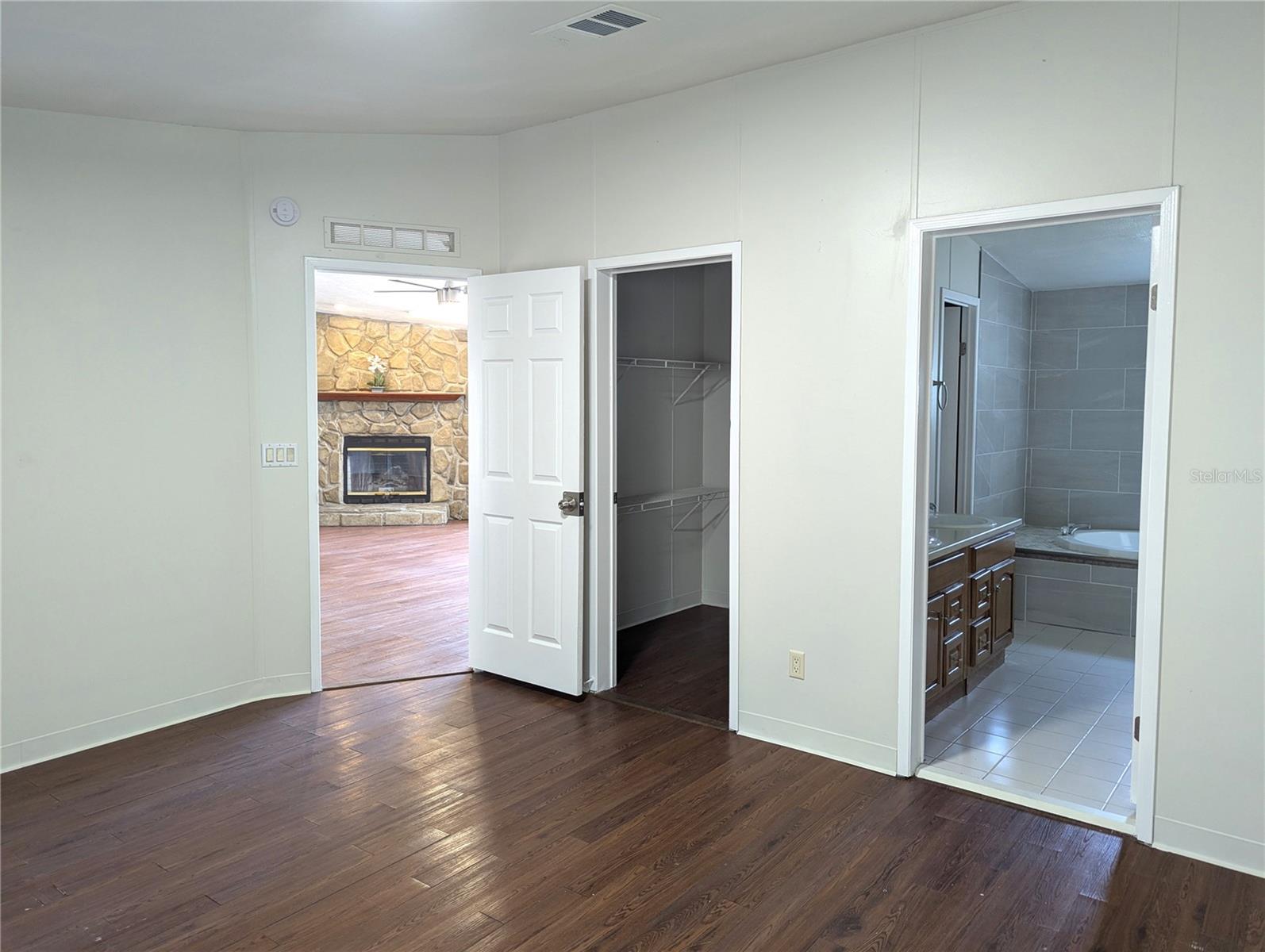 WILLIAMS DOUBLE BRANCH ESTATES - Residential