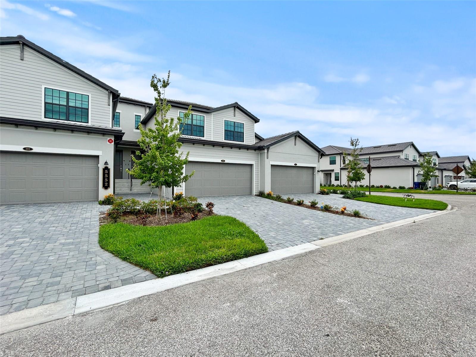 BUILDING #9/PH 7/COACH HOMES A - Residential Lease