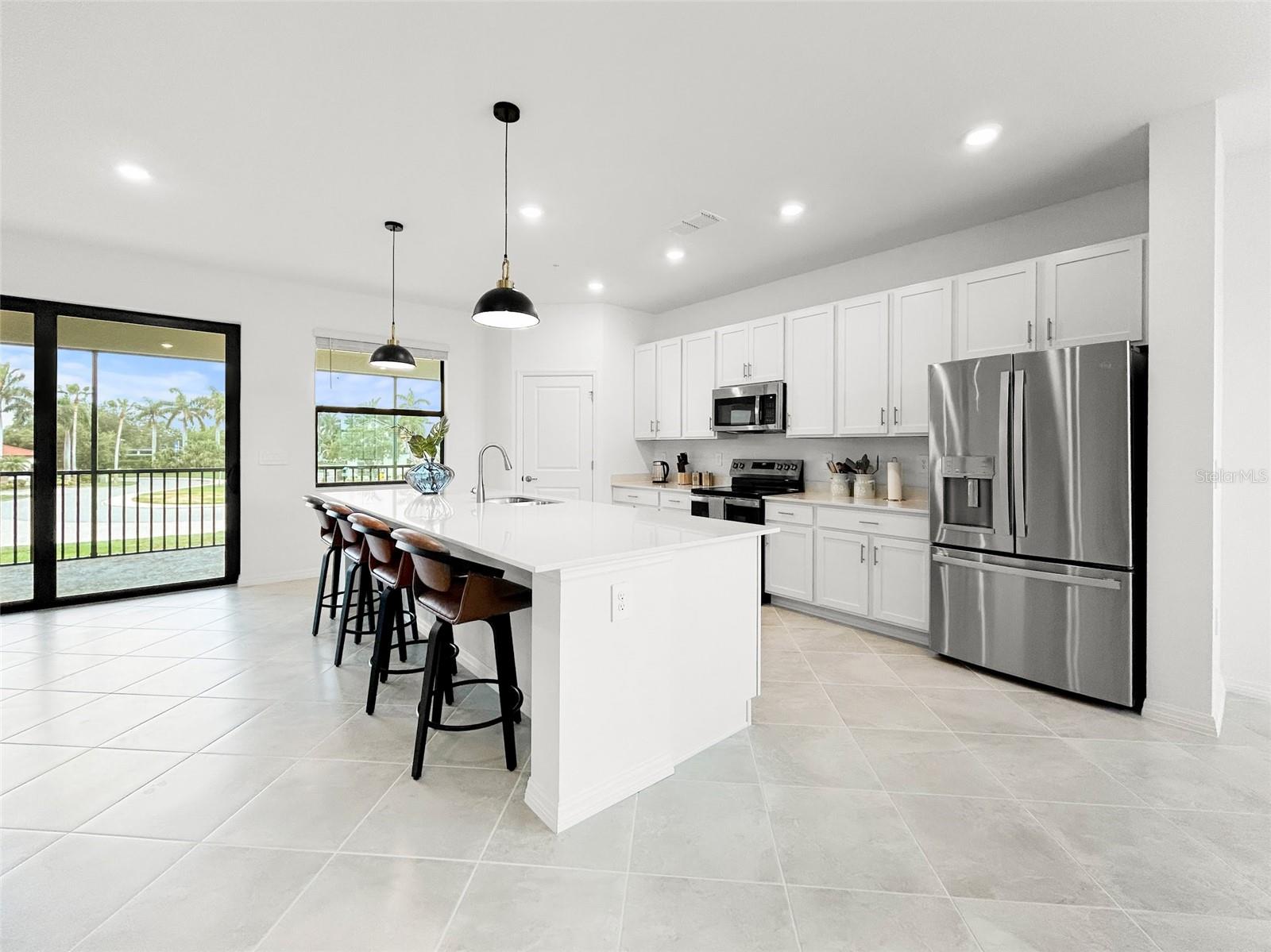 BUILDING #9/PH 7/COACH HOMES A - Residential Lease