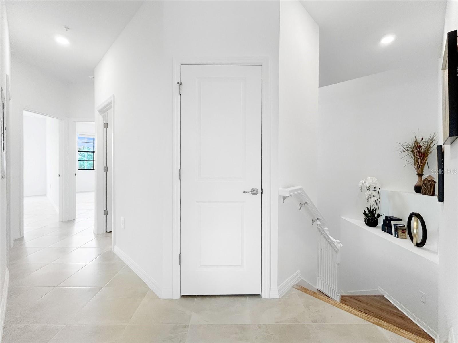 BUILDING #9/PH 7/COACH HOMES A - Residential Lease