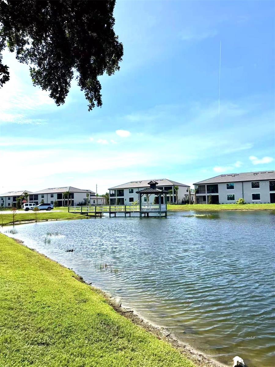BUILDING #9/PH 7/COACH HOMES A - Residential Lease