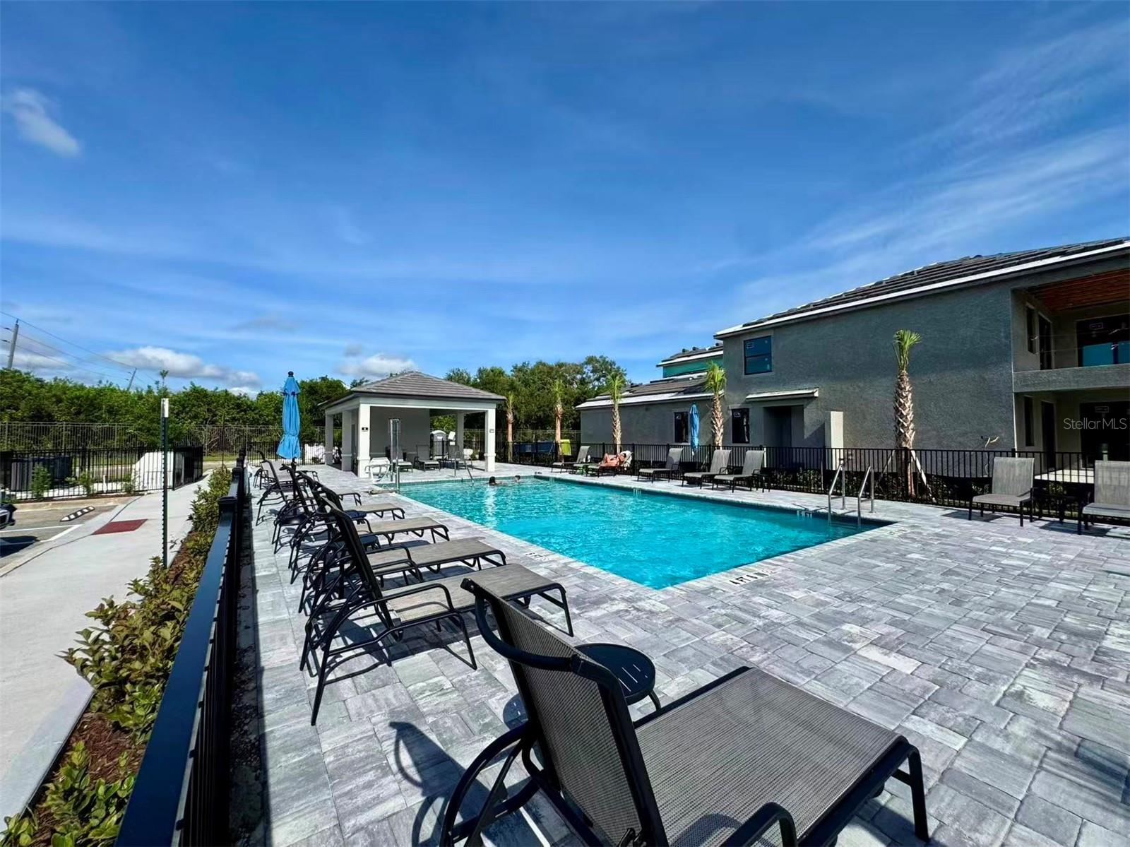 BUILDING #9/PH 7/COACH HOMES A - Residential Lease