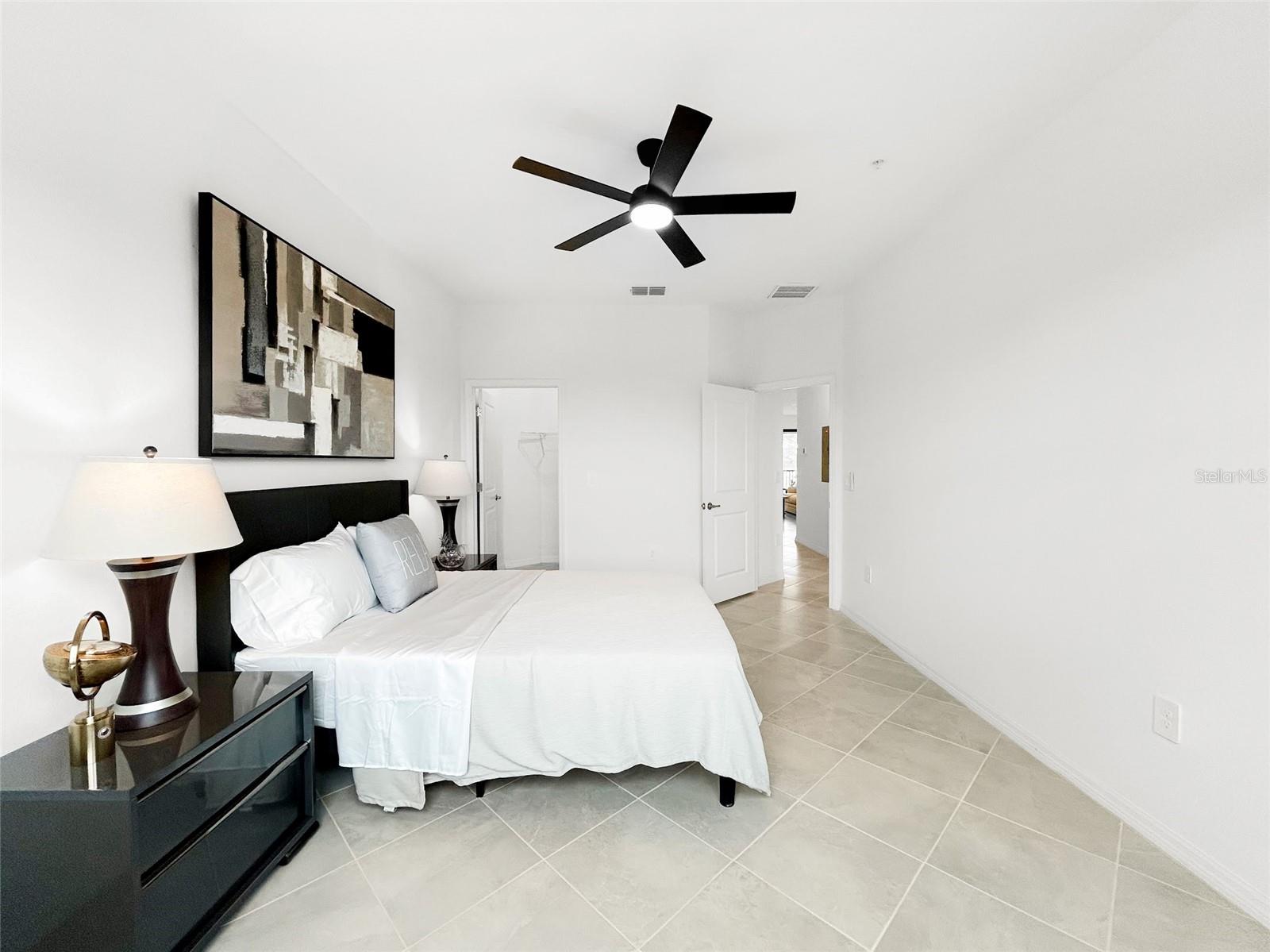 BUILDING #9/PH 7/COACH HOMES A - Residential Lease