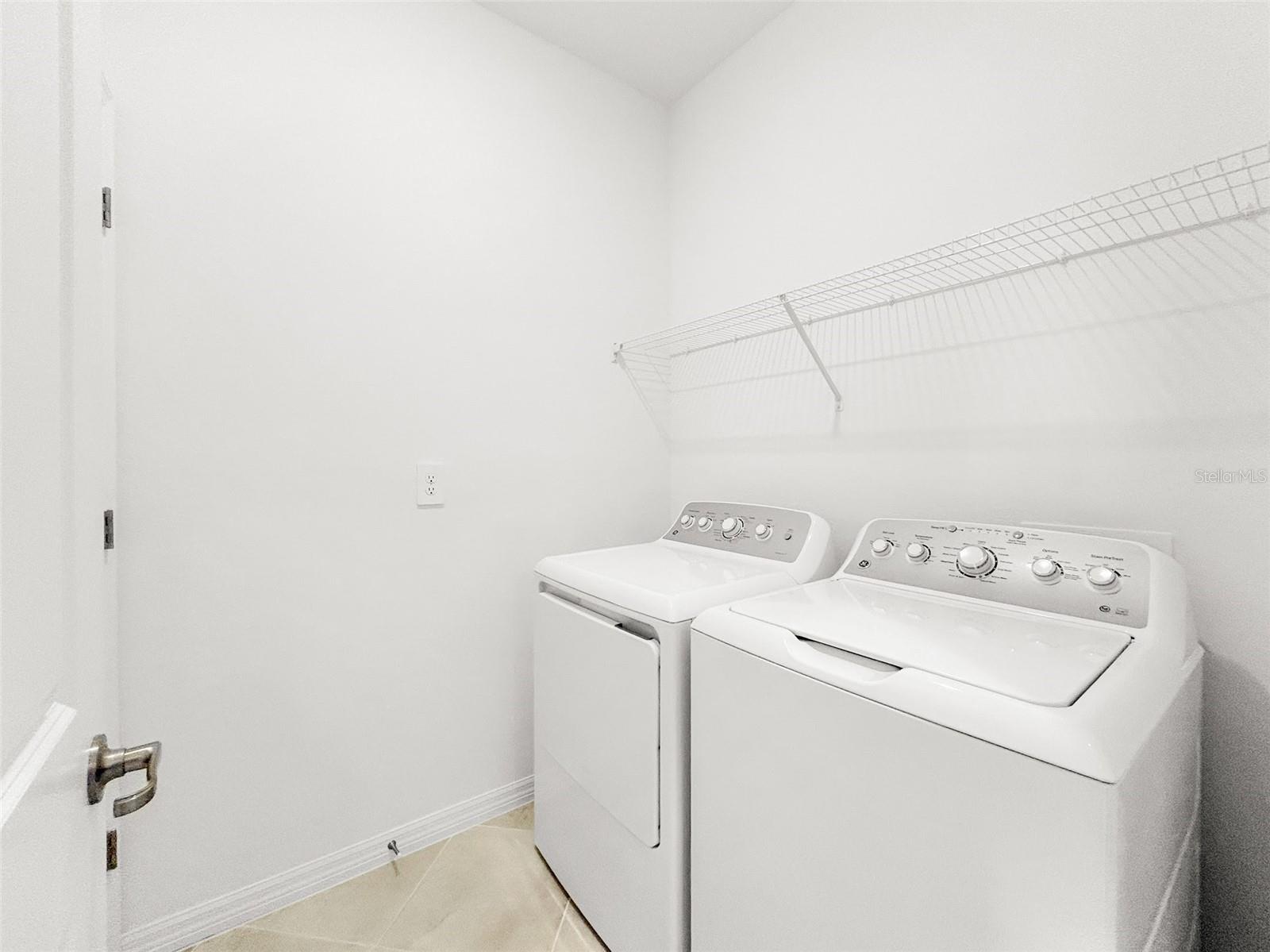 BUILDING #9/PH 7/COACH HOMES A - Residential Lease