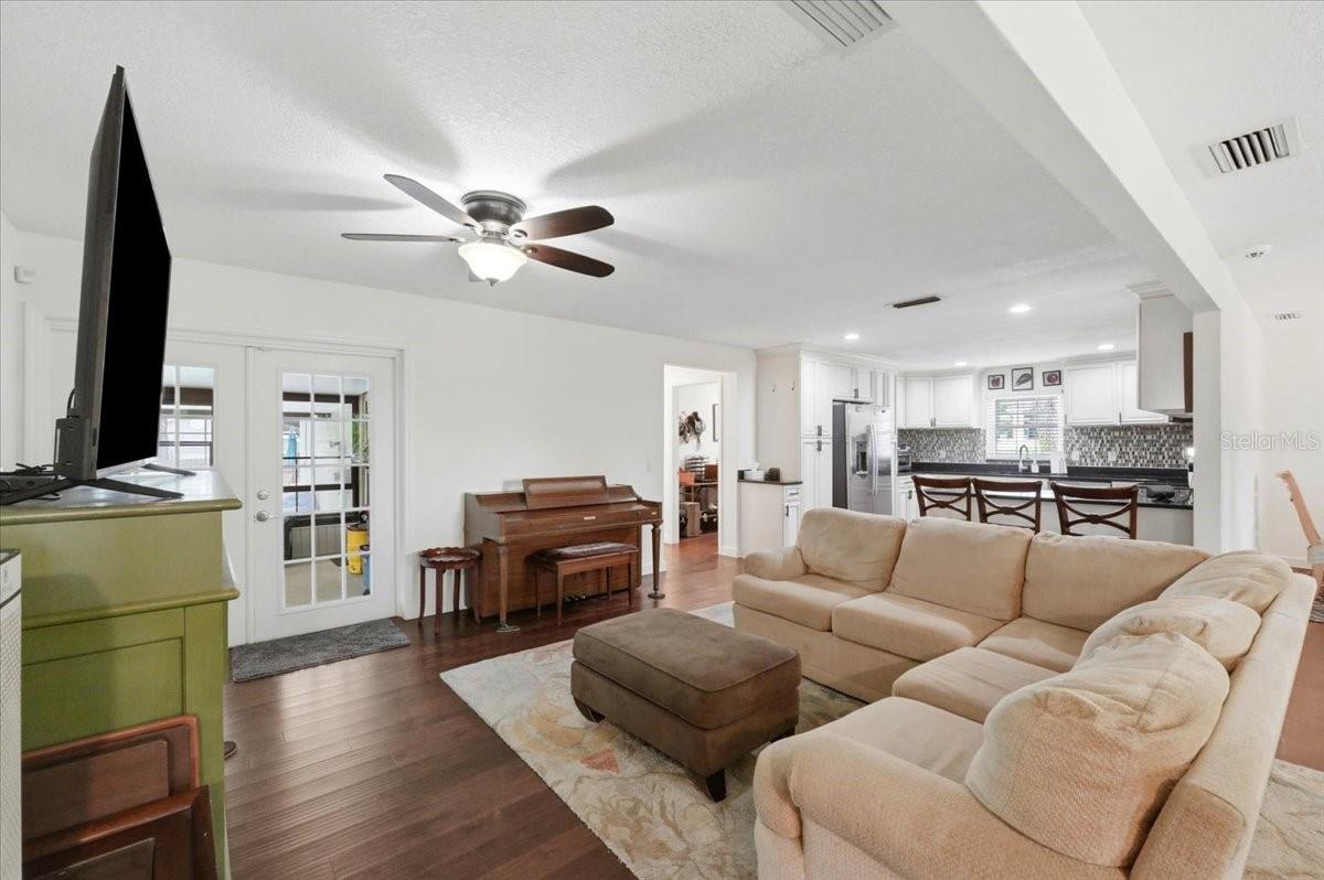 ORANGEWOOD TERRACE - Residential